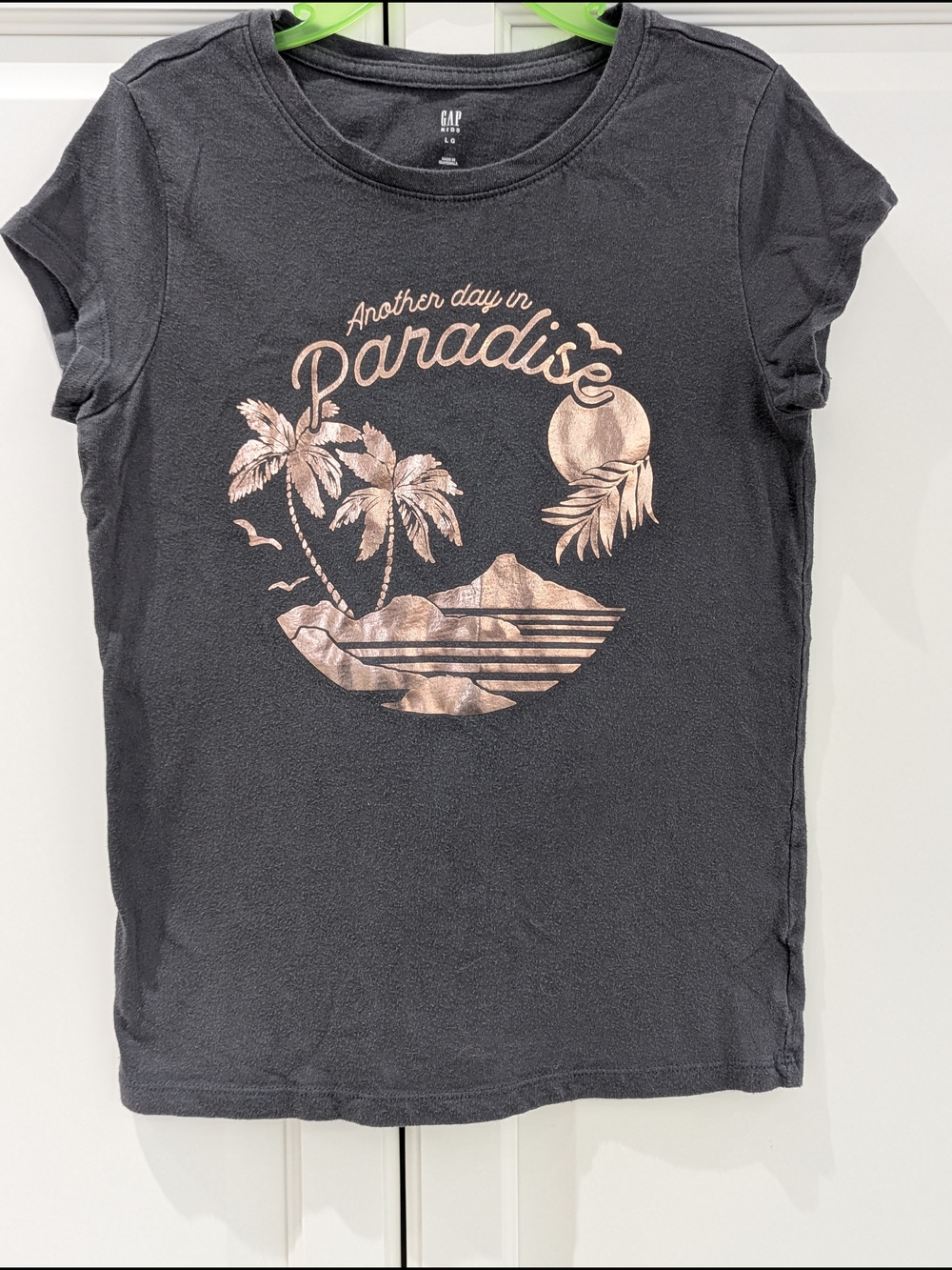 ✨ Free With Purchase✨ Gap Kids Graphic Tee L Gray Rose Gold Palm Tree Shirt